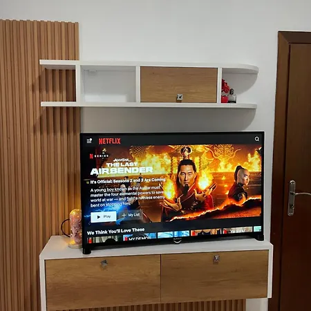 Vogue Golem (Tirana)