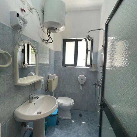 Vogue 3* Golem (Tirana)