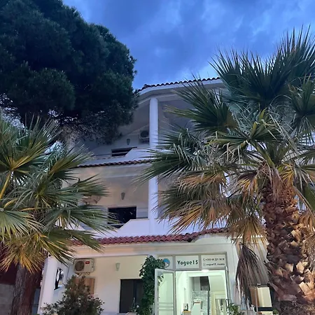 Hotel apartamentowy Vogue 3*