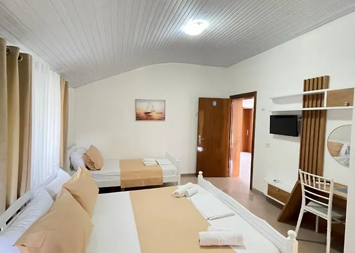 Vogue Golem (Tirana)