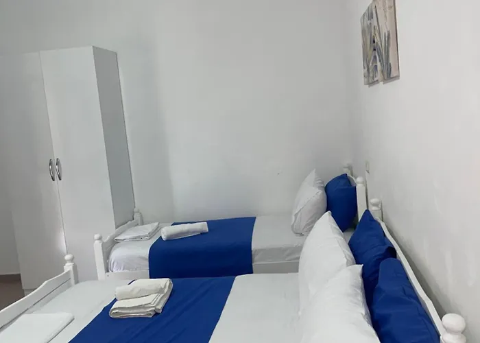 Vogue Golem (Tirana)