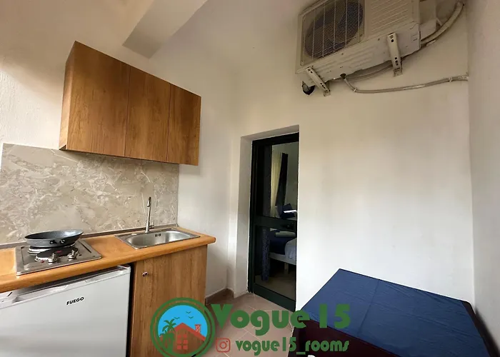 Hotel apartamentowy Vogue Golem (Tirana)