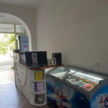 Lägenhetshotell Vogue Golem (Tirana)