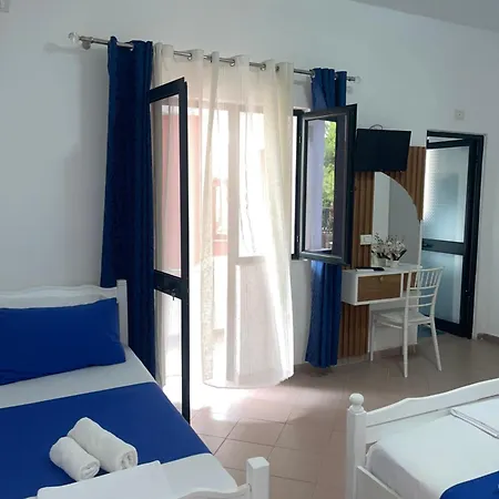 Vogue Aparthotel *