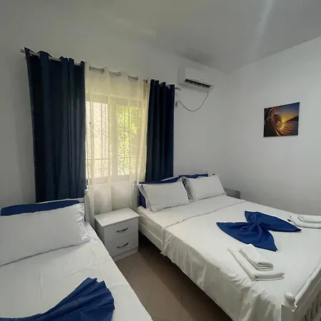 Vogue Aparthotel *