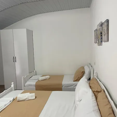 Lägenhetshotell Vogue Golem (Tirana)