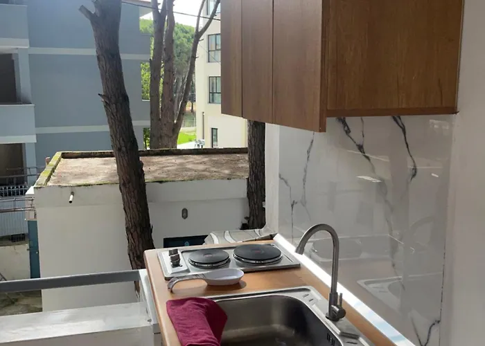 Vogue Golem (Tirana)