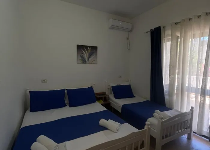 Vogue 3* Golem (Tirana)